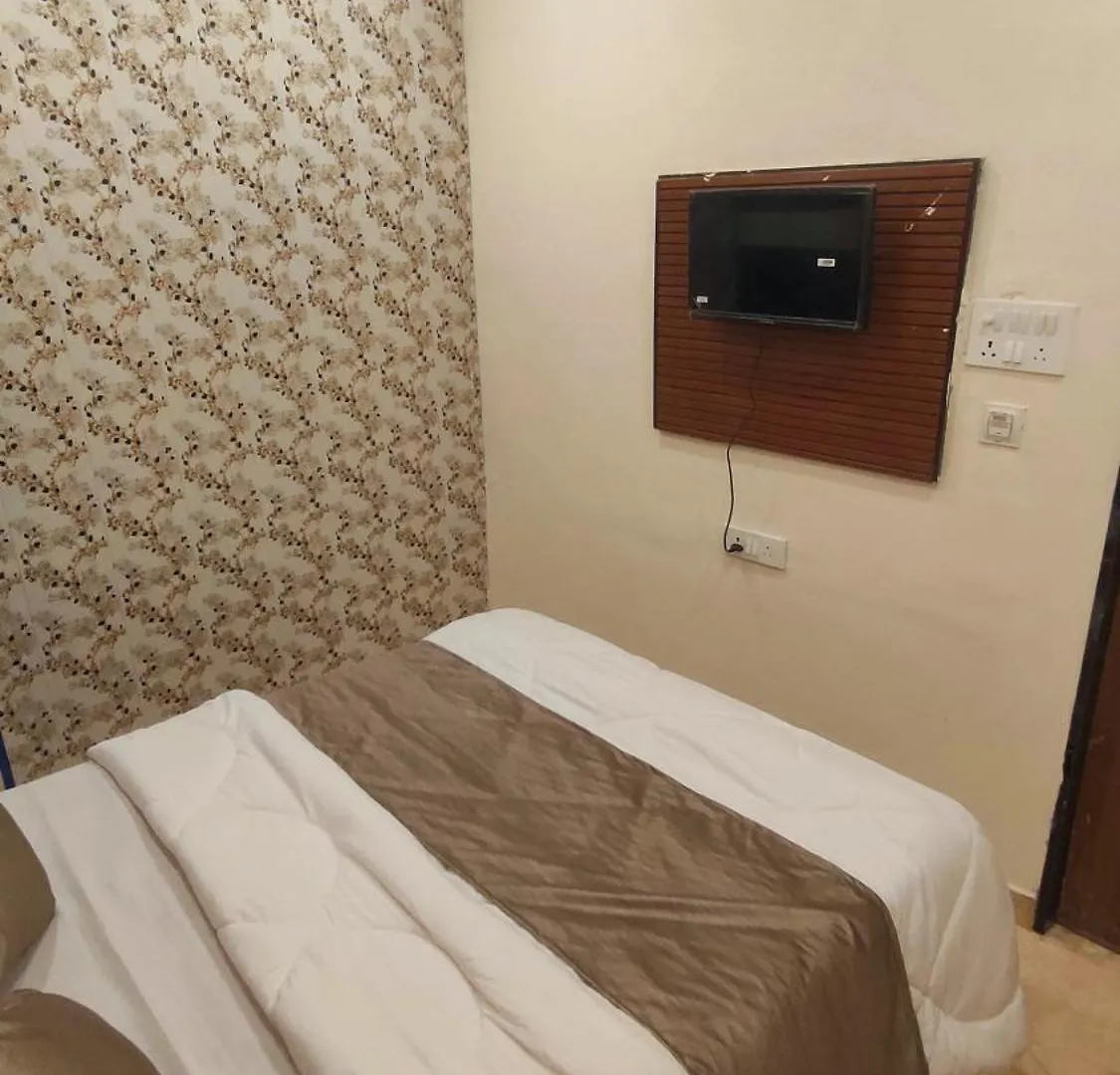 فندق Sri Krishna Residency فاراناسي 0*,  الهند